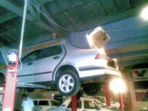 Dezmembrez Saab 9-5 2001