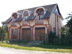 De vanzare casa S+P+M,    la VETIS