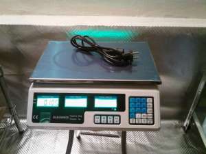 VAND APARATURA PATISERIE NOUA 1100 EURO