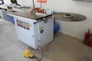 Vand atelier de mobila