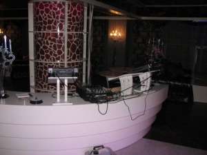 VAND MOBILIER CLUB ,   DECORATIUNI ,   AMENAJARE