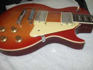 Vand Chitara Electrica HBL400CS Les Paul + Amplificator 480 lei