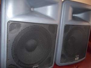 VAND BOXE PASIVE PEAVEY PR15,  DE 15 TOLI,  IN STARE PERFECTA !