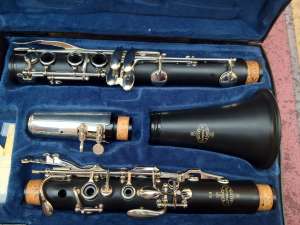 OCAZIE vand 2 clarinete buffet crampon e11 si e12
