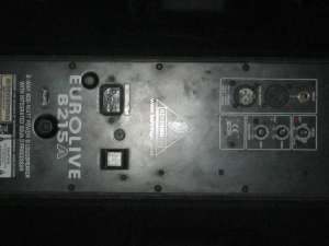 vand boxa activa behringer b215