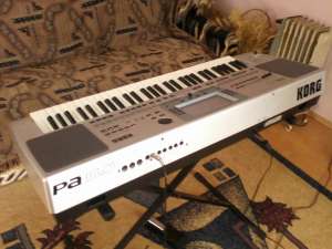 Vand KORG PA50 pret 600 euro