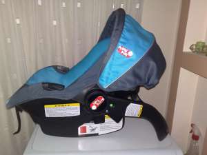 Vand scaun auto Primii Pasi 0-13 KG