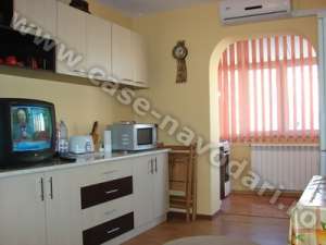 Vand apartament 2 camere Navodari