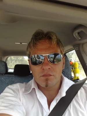 Sofer-Bodyguard disponibil 2424