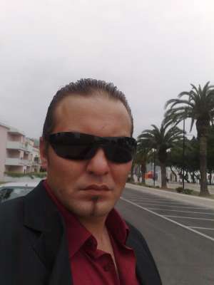Sofer-Bodyguard disponibil 2424