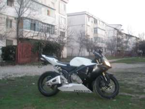 HONDA CBR 600 RR
