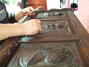 VANZATOR RESTAURATOR DE ORICE TIP DE ANTICHITATE