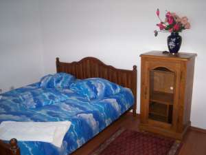 INCHIRIEZ CAMERE IN VILA