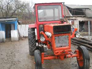 tractor agricol