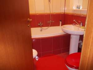Apartament 3 camere 2bai