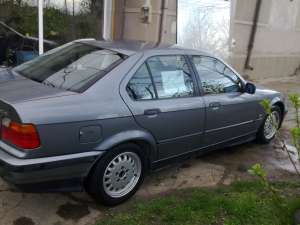 VIND BMW 318 TDS
