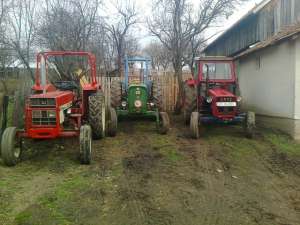 vand tractoare
