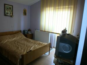 vand urgent apartament cu 1 camera,  ultra finisat,  complet mobilat