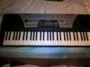 vand orga Yamaha PSR 175