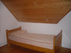 Cabana Tau-Bistra