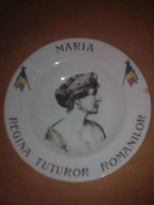 vand farfurie cu regina maria