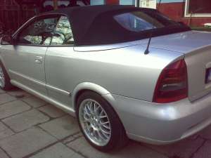 Opel Astra 1 8 16 V Bertone Cabrio benzina 2002