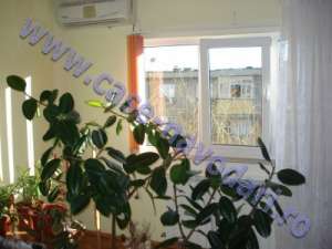 De vanzare apartament 3 camere,   Navodari peco