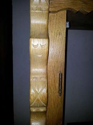 vand mobila de sufragerie 100% din lemn masiv,  sculptat manual