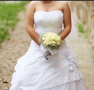 vand rochie de mireasa