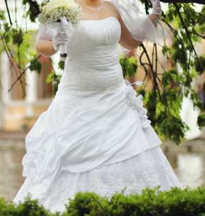 vand rochie de mireasa