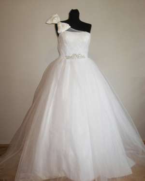 Rochie de mireasa noua,   nepurtata