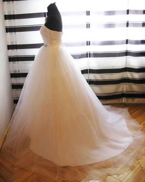 Rochie de mireasa noua,   nepurtata