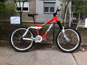 Vand Kona Bike