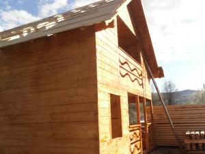 cabane din lemn