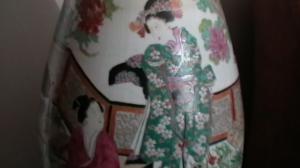 VIND O PERECHE DE VASE DECORATIVE:"Japanese Cloisonné"