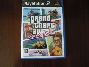 Vand Consola Playstation2 Slim Modata Aproape Noua