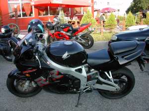 honda cbr 919 rr