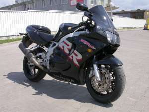 honda cbr 919 rr
