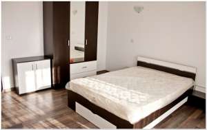 Vand apartamente 2 camere lux - complex nou linistit (ca la casa)
