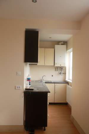 Apartament 3 camere,    bloc vila,    zona Eminescu