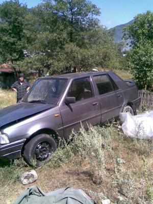 vand dacia nova gti avariata