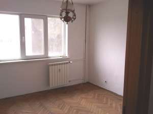 3 camere decomandate,    pozitie impecabila