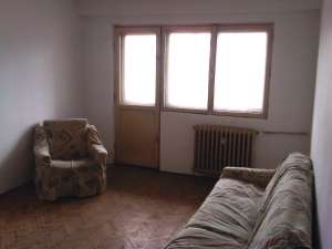 3 camere decomandate,    pozitie impecabila