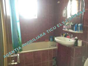 VIndem apartamente in Navodari 1/2