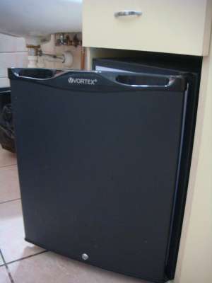 Vanzare mini frigider Vortex,  negru