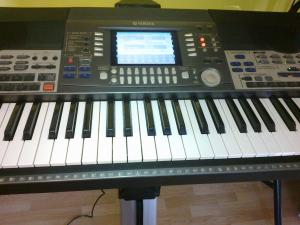vand sau schimb clapa yamaha psr 9000