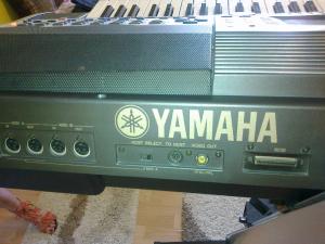 vand sau schimb clapa yamaha psr 9000