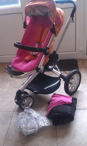 Vand carucior quinny buzz 3 roz,  negru
