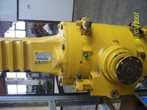 Punte spate Buldoexcavator KOMATSU WB 93 R2 / WB 97 R2 CARRARO tip 28.43 M completa