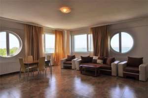 Cazare apartament  2-3 camere lux Summerland plaja H2O